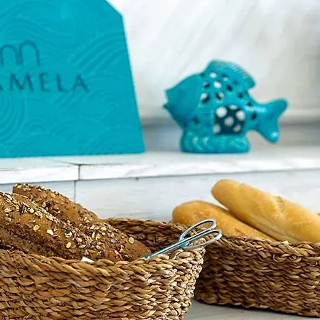 Mamela Отель