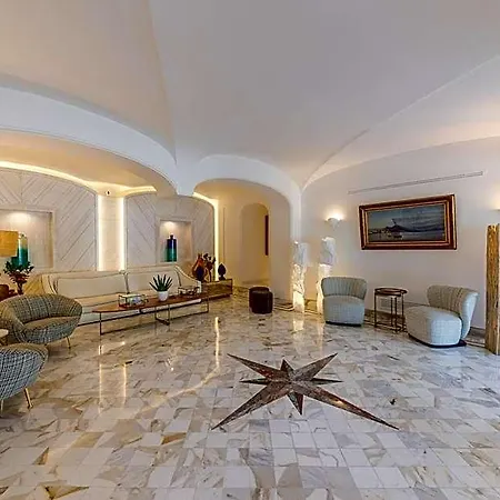 Mamela 4* Капри