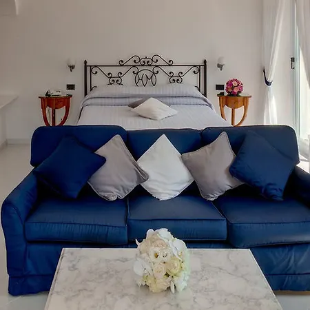Mamela Hotel Capri